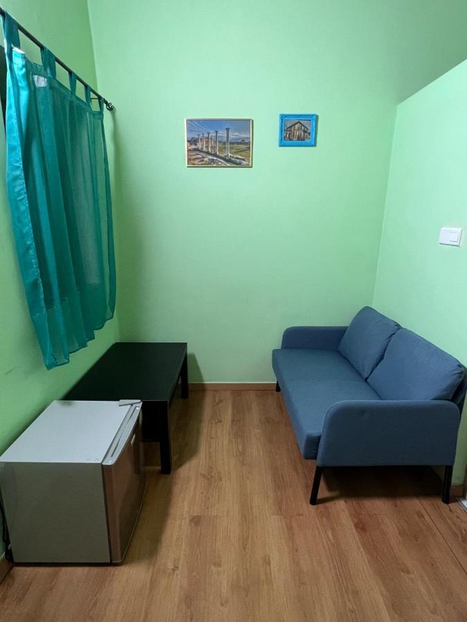 Zouglas App Guesthouse Limassol Ngoại thất bức ảnh