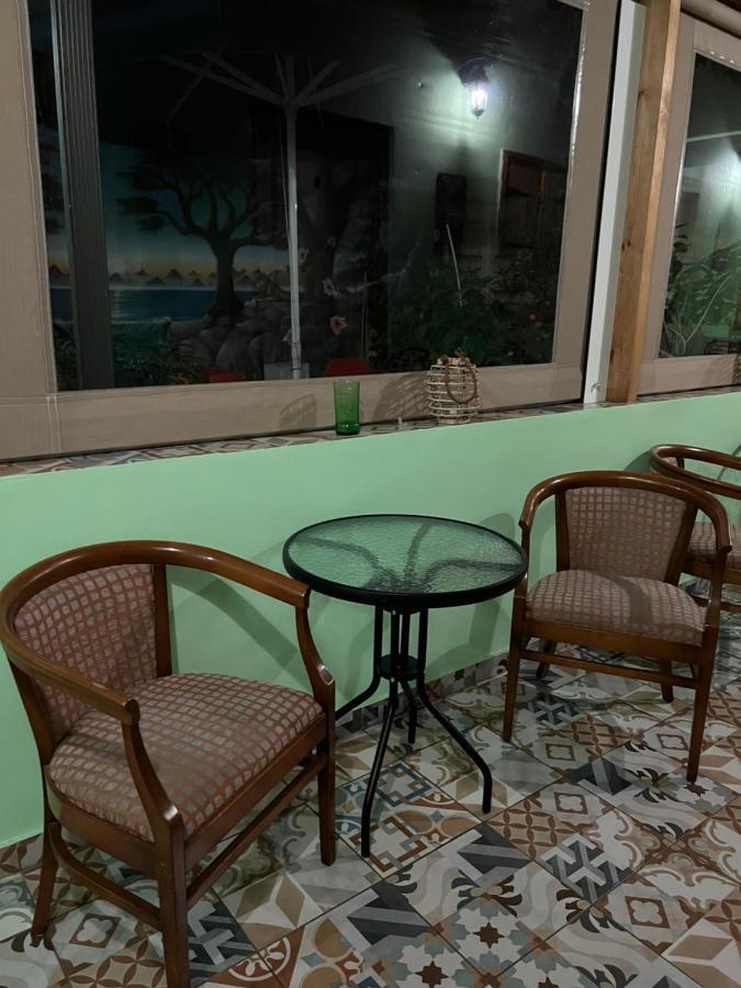 Zouglas App Guesthouse Limassol Ngoại thất bức ảnh